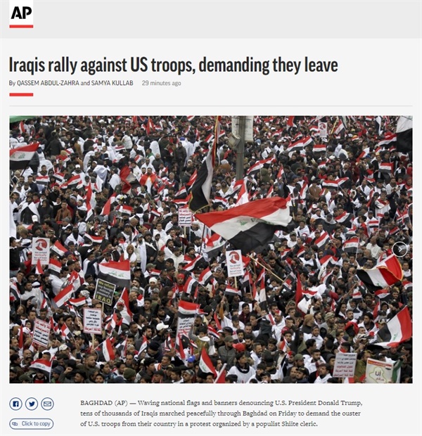 이라크 바그다드에서 열린 대규모 반미 집회를 보도하는 AP통신 갈무리.