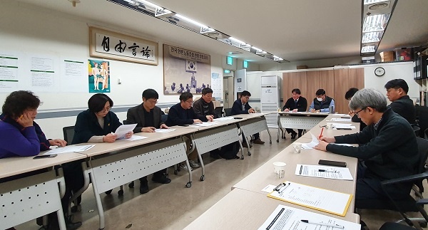 28일 오전 서울 중구 언론노조 회의실에서 언론현업단체 대표자들이 모여 2020년 총선미디이어감시연대 출범을 결정했다.