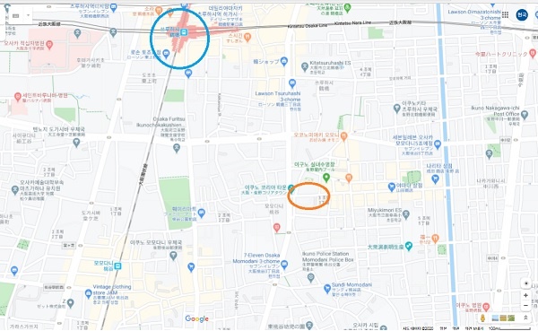           코리아타운은 JR간조센(環狀線,환상선) 츠루하시(鶴橋)역에서 걸어서 갈 수 있습니다. 파랑색 둥근 원이 츠루하시역이고, 아래 빨강 둥근 원이 코리아타운입니다.(구글 캡쳐 사진)
