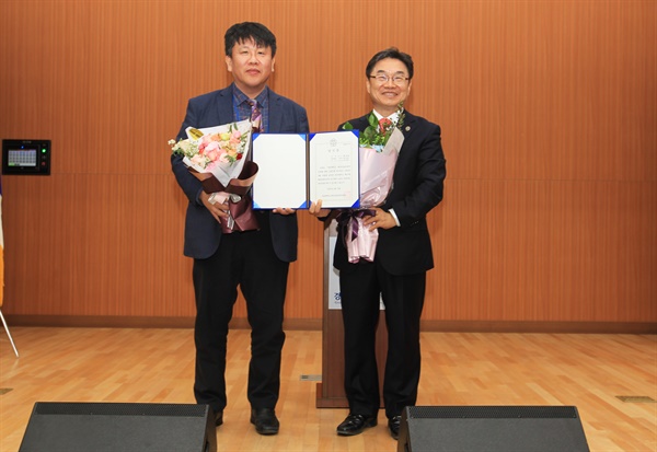 권순기 경상대 교수가 차기 총장선거에서 1순위 후보로 선출되었다.