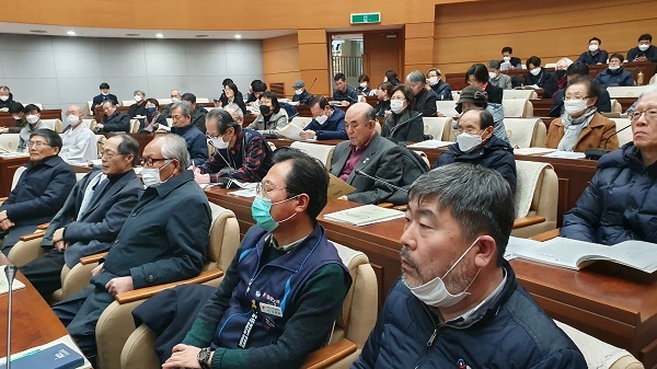 21일 오후 서울 종로 조계사에서 열린 6.15공동실천선언 남측위원회 2020년도 정기공동대표회의(촣회) 모습이다.