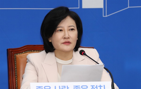 서울 동작을 더불어민주당 후보로 전략공천 된 이수진 전 부장판사. 