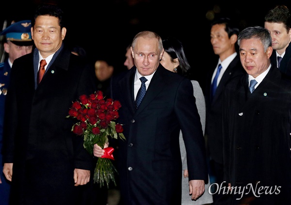 블라디미르 푸틴 러시아 대통령이 지난 2013년 11월 러시아 대통령으로서는 처음으로 인천을 방문했다. 당시 송영길 의원은 인천시장이었다.