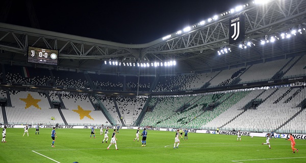  지난 9일(한국 시각) 이탈리아 프로축구 세리에A 유벤투스-인터 밀란은 무관중으로 경기를 진행했다.