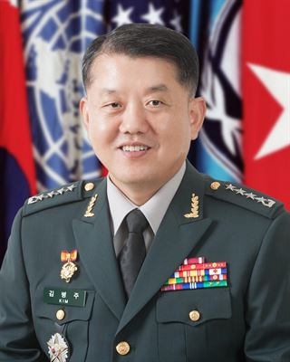 더불어민주당 비례대표 2번을 받은 김병주 전 육군대장