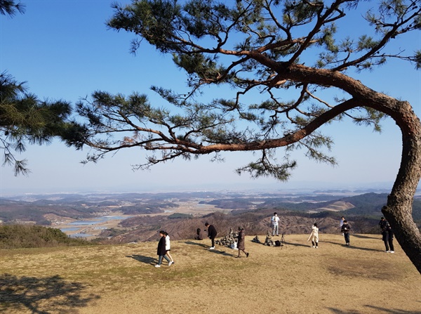 코로나19 시국에 성흥산에 찾아온 관광객들