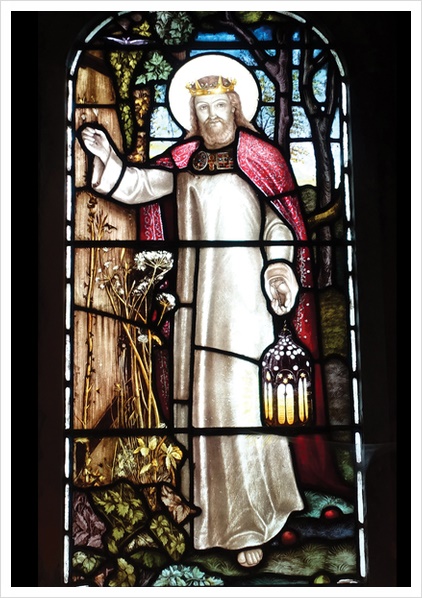 I am the light  <The Light of the World>(detail), designed by William Holman Hunt(1827-1910), a stained glass window at All Hallows Church, Tillington