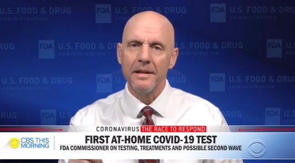 스티븐 한 미국 식품의약국(FDA)의 코로나19 관련 CBS 인터뷰 방송 갈무리.