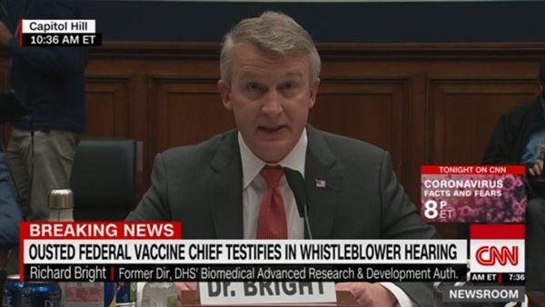 릭 브라이트 전 미국 생물의약품첨단연구개발국(BARDA) 국장의 청문회를 중계하는 CNN 뉴스 갈무리.