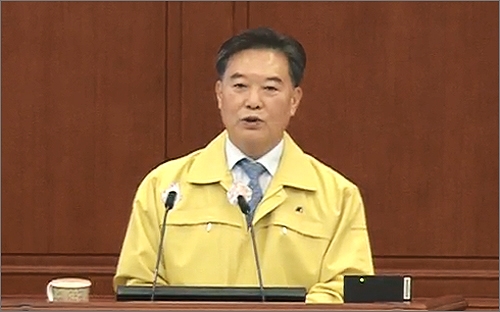시정질의를 하고 있는 대전시의회 남진근 의원(화면 갈무리).