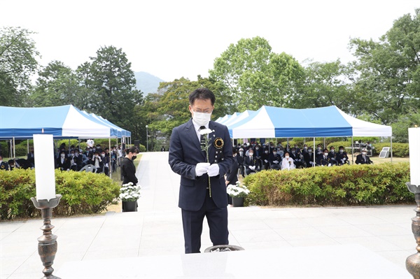 의령 호국공원에서 열린 현충일 추념식.