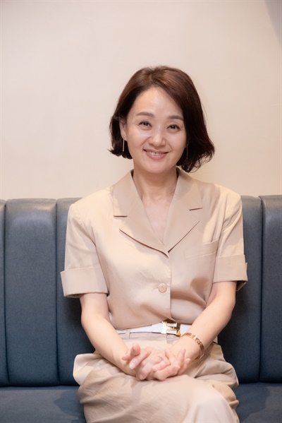  영화 <결백>에서 화자 역을 맡은 배우 배종옥.