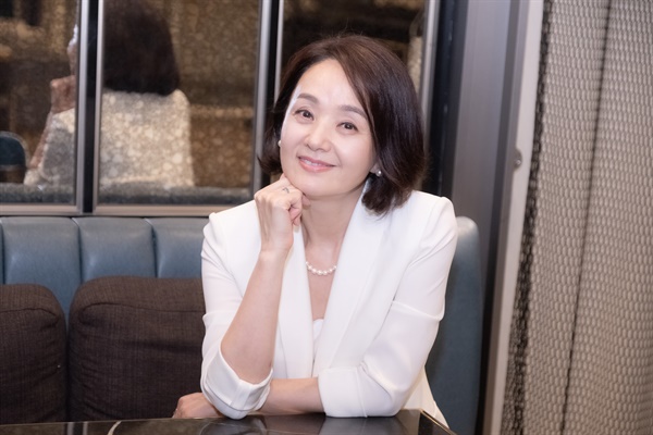  영화 <결백>에서 화자 역을 맡은 배우 배종옥.