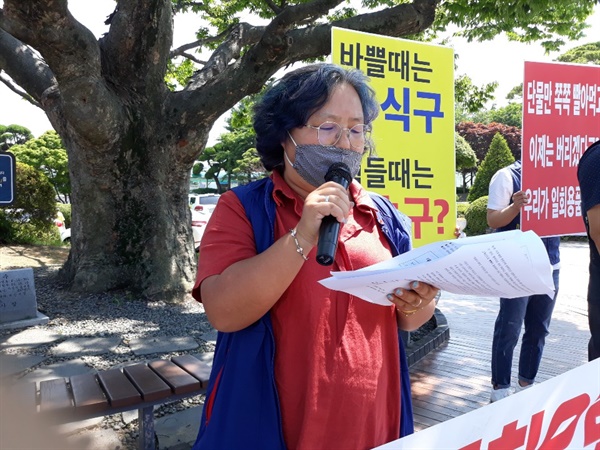  민주노총 세종충남본부 정진희 부본부장은 노동자들의 처지를 방관하고 있는 관계기관을 향해 "납득할 만한 조치가 없을 경우 끝까지 투쟁하겠다"고 경고했다.