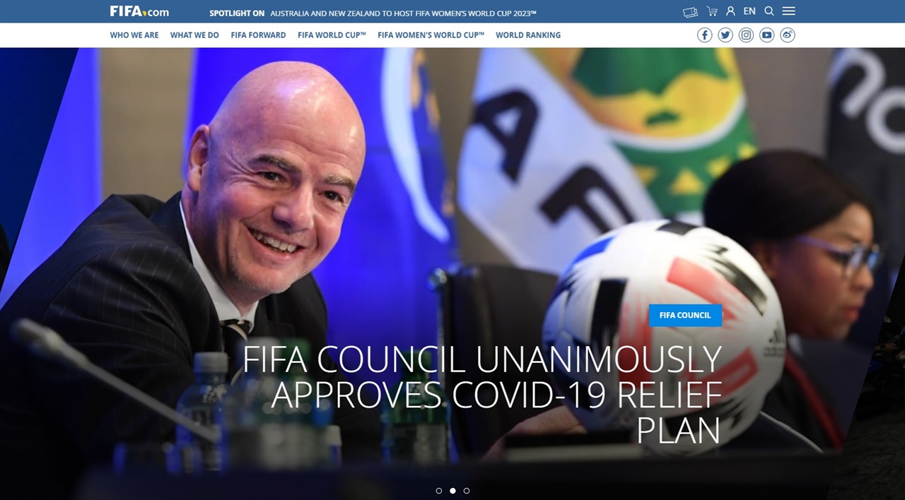  국제축구연맹(FIFA)의 코로나19 대책을 발표하는 공식 홈페이지 갈무리.