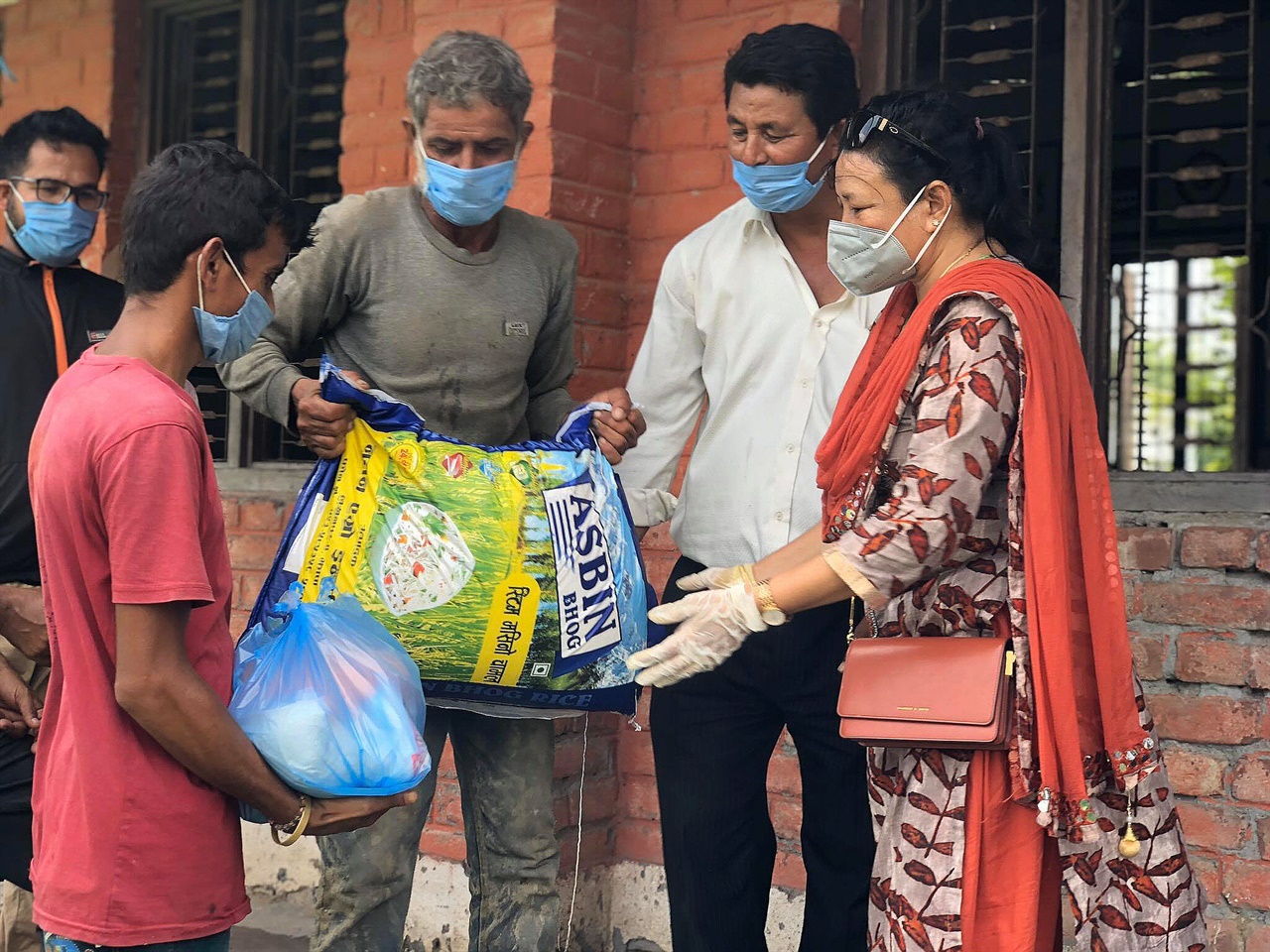 2020년 6월 20일 네팔 자파지역 빈곤가정 코로나 극복 긴급구호식량나눔 현장