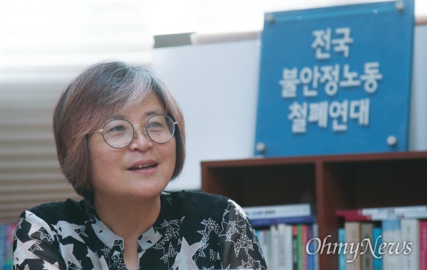 김혜진 생명안전시민넷 공동대표.