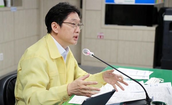 김경수 경남지사는 8월 11일 오전 화상으로 열린 ‘집중호우 긴급점검 국무회의’에 참여했다.