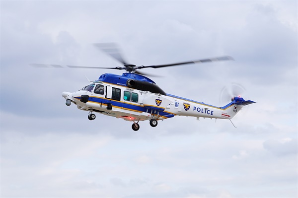 응급의료장비 장착된 참수리 헬기.