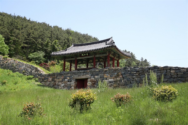 조선시대 충청도 유일의 수군방어영인 ‘태안 안흥진성’이 문화재청으로부터 국가지정문화재 사적으로 지정 예고됐다. 
