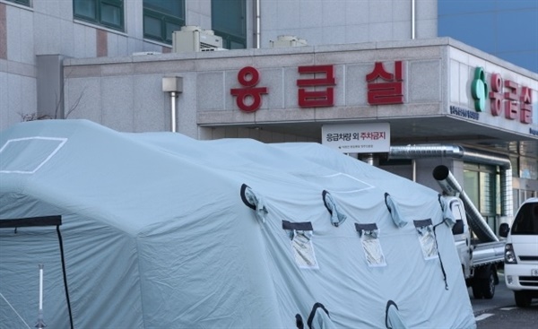 충북 청주의료원이 광화문 집회를 다녀온 70대 A씨의 코로나19 진단 검사에서 확진 판정을 받았다.