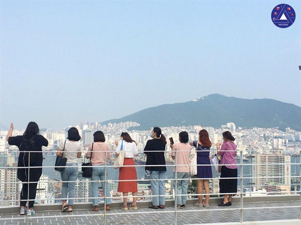 리크로스의 대표 취미클래스인 <어반스케치> 야외수업