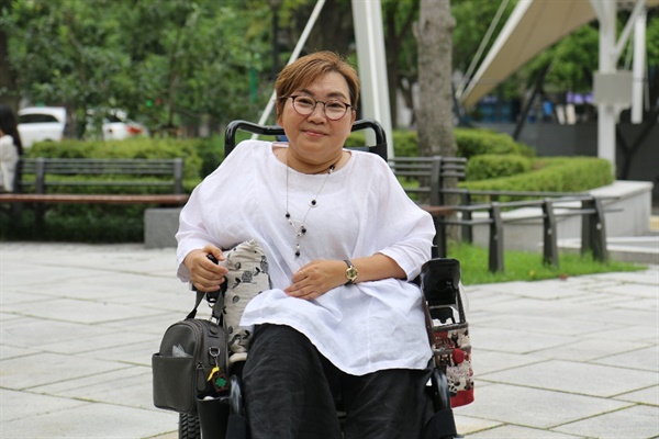 8월 13일 마로니에 공원에서 박김영희 장애여성 인권 활동가를 만났다.