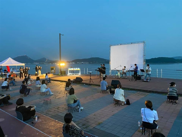  지난 8월 21일~23일까지 열린 목포국도1호선독립영화제 개막식 모습