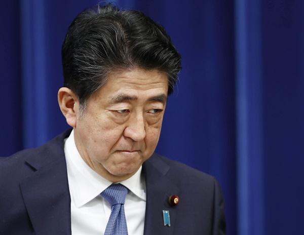 아베 신조(安倍晋三) 일본 총리. 사진은 2020년 8월 28일 총리관저에서 열린 기자회견에서 사의를 공식 표명하고 있는 모습. 