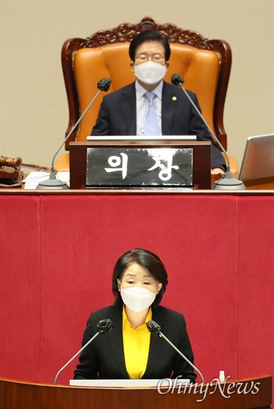 정의당 심상정 대표가 15일 국회 본회의에서 비교섭단체 대표연설을 하고 있다. 