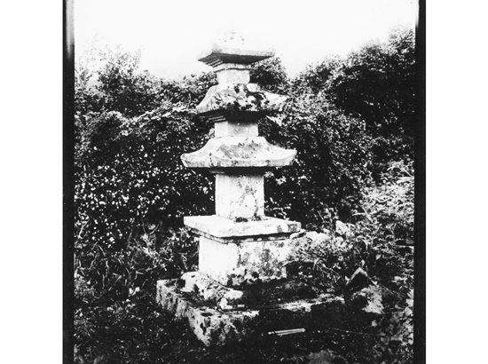 국립중앙박물관의 장좌리 삼층석탑 사진은 1915년 일본인 도리이 류조의 유리건판 자료이다.