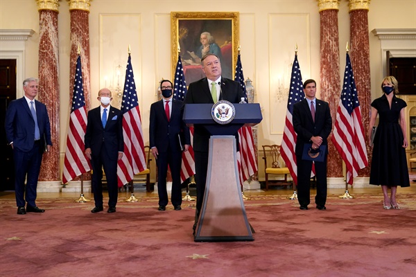 이란에 대한 유엔 제재 복원과 미국의 행정명령에 대해 발표하는 마이크 폼페이오 미 국무장관 