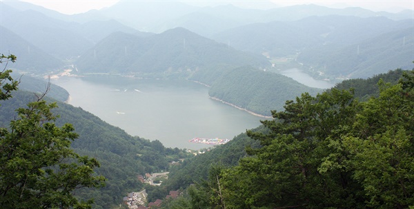  독용산성에서 바라본 성주호