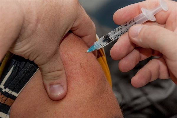 독감 예방접종 수요자의 증가로 일선에서 혼란이 발생하고 있다. 