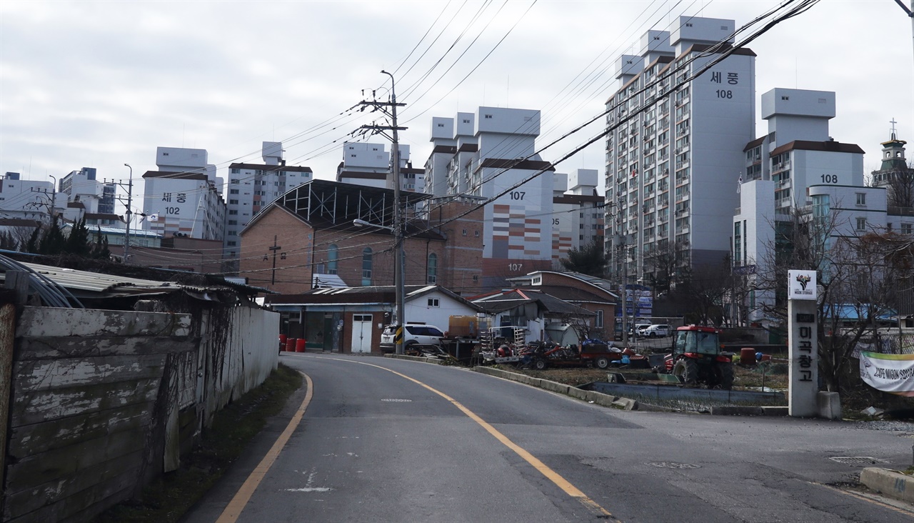 일제강점기 군산 외곽 구암리 최근 모습