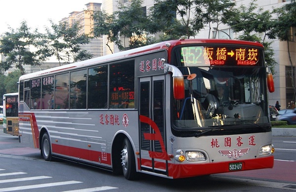 타오위엔 버스 회사는 버스 운전 노동자들에게 노동시간을 허위로 기록하게 했다. 