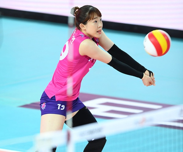  김미연은 2018-2019 시즌 공수에서 쏠쏠한 활약으로 흥국생명 통합우승에 기여했다.