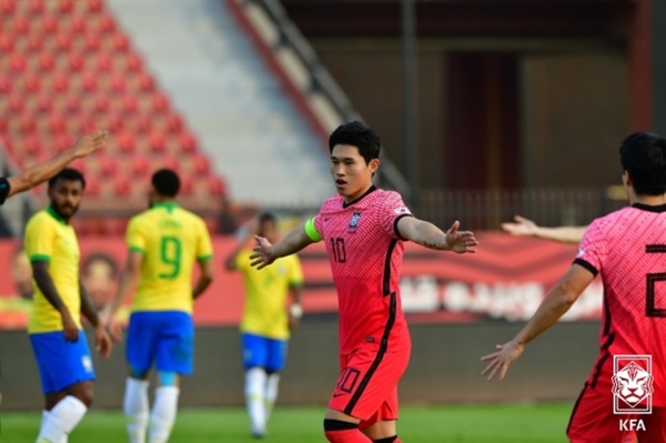 이동경 한국 U-23 대표팀 미드필더 이동경이 브라질전에서 선제골을 넣은 후 기뻐하고 있다. 