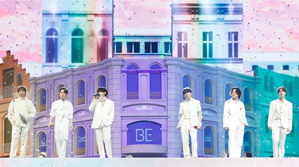 'MAMA' 방탄소년단, 모두에게 위로를 방탄소년단이 6일 오후 열린 '2020 MAMA(Mnet ASIAN MUSIC AWARDS)'에서 공연을 하고 있다.