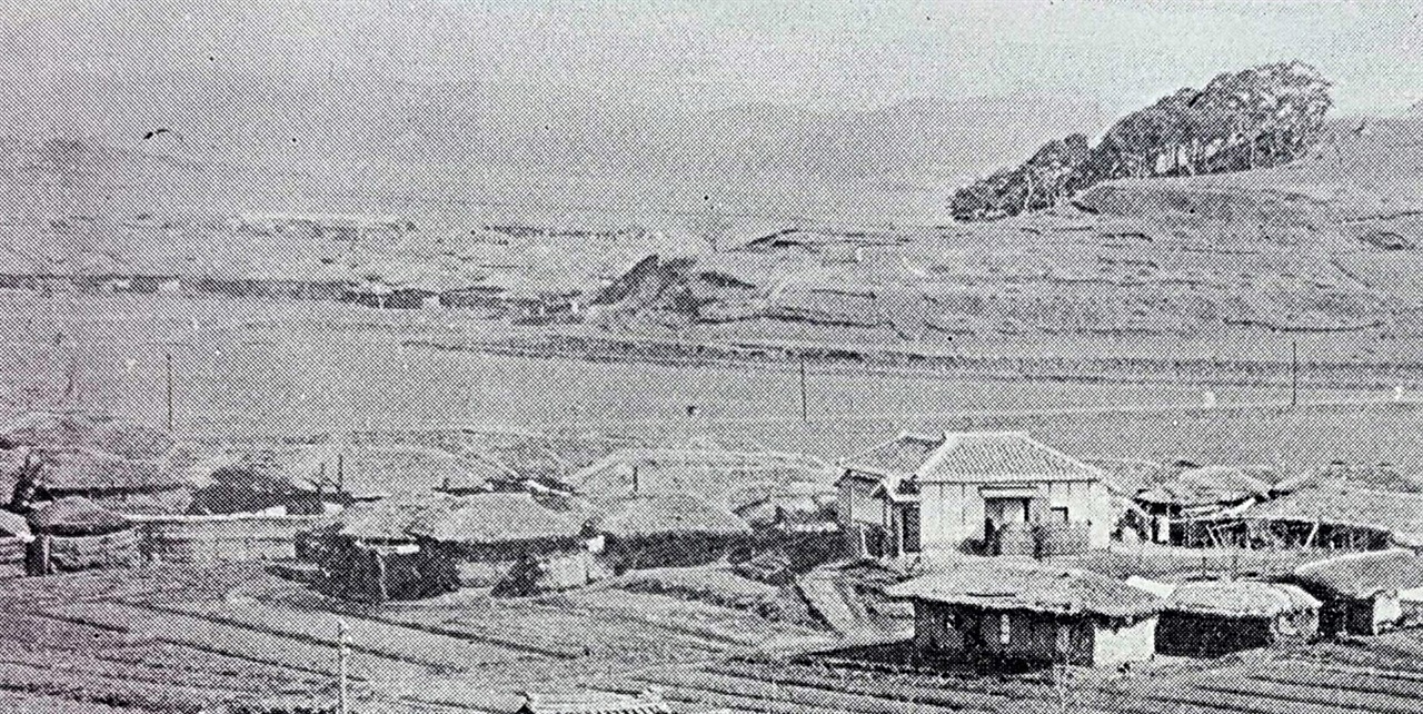 1909년 군산 조선인 마을 모습(지금의 중앙로 2가, 평화동, 대명동, 신영동, 금암동, 중동 일대) 
