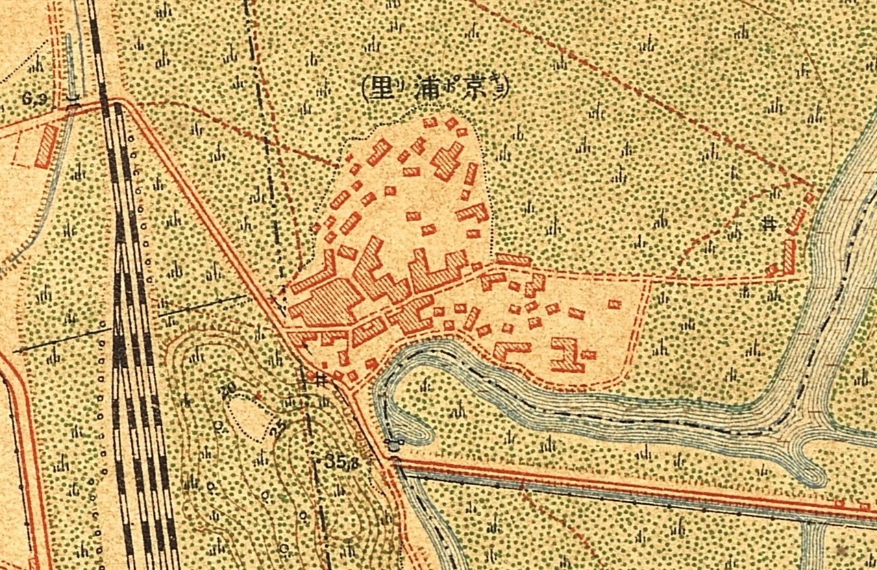 1917년 조선총독부가 제작한 ‘군산지형도’(붉은색 촌락 표시가 서래포구마을)
