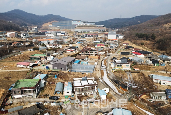 용인시 처인구 남사면 완장2리 상동마을에는 50여 가구가 살고 있다.