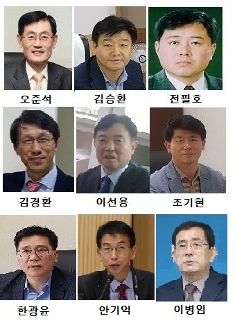  홍성군이 내년 1월 1일자로 조직개편과 함께 대규모 인사를 단행했다. 군은 현행 2국 2담당관 17과 1의회 2직속 4사업소 2읍 9면에서 1국 1과 7팀을 신설하는 조직 개편을 단행했다. 현행 행정복지국과 지역개발국 2국에서 경제문화농업국을 신설해 3국으로 개편했다.
