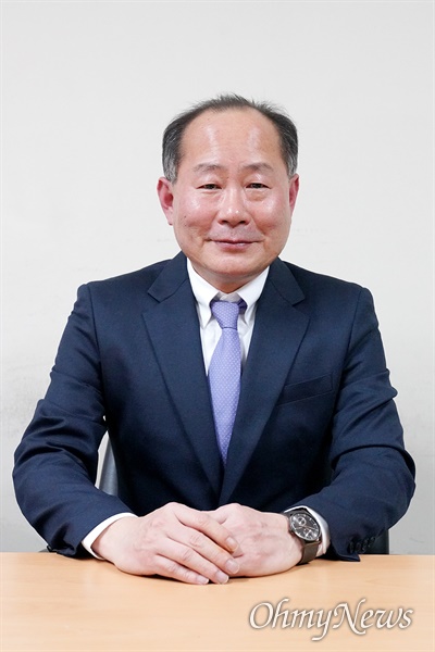 영남이공대 제12대 총장으로 선임된 이재용 교수.