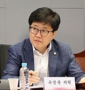  이재명 경기도지사의 재난소득 지급을 비난하고 나선 국민의힘 유경준 의원.