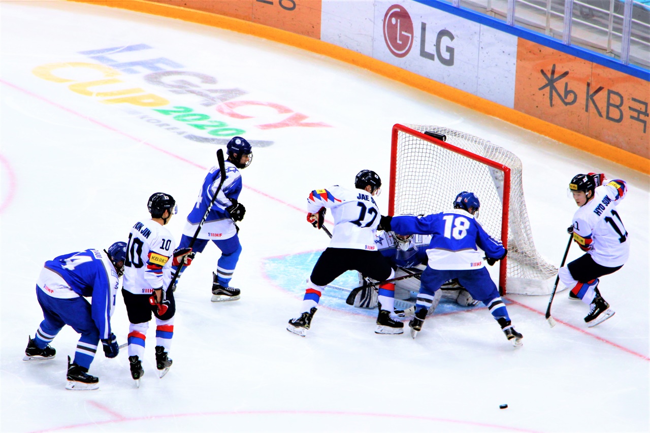  지난 1월 28일부터 2월 3일까지 열렸던 2020 IIHF U20 세계선수권 디비전 2 그룹 B 대회의 모습. 올해 예정되었던 여자 부문 U20 대회는 취소되었다.