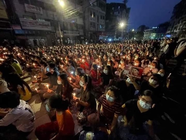 3월 13일 벌어진 미얀마 민주화시위.