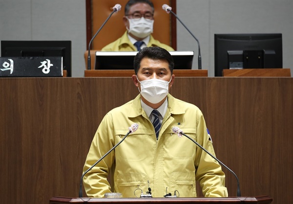 충남도의회 김기서 의원이 13일 5분 발언을 통해 충남도내 모든 노동자에게 ‘작업중지권’을 보장해줘야 한다고 주장했다.