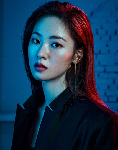  영화 <낙원의 밤>에서 재연 역을 맡은 배우 전여빈.