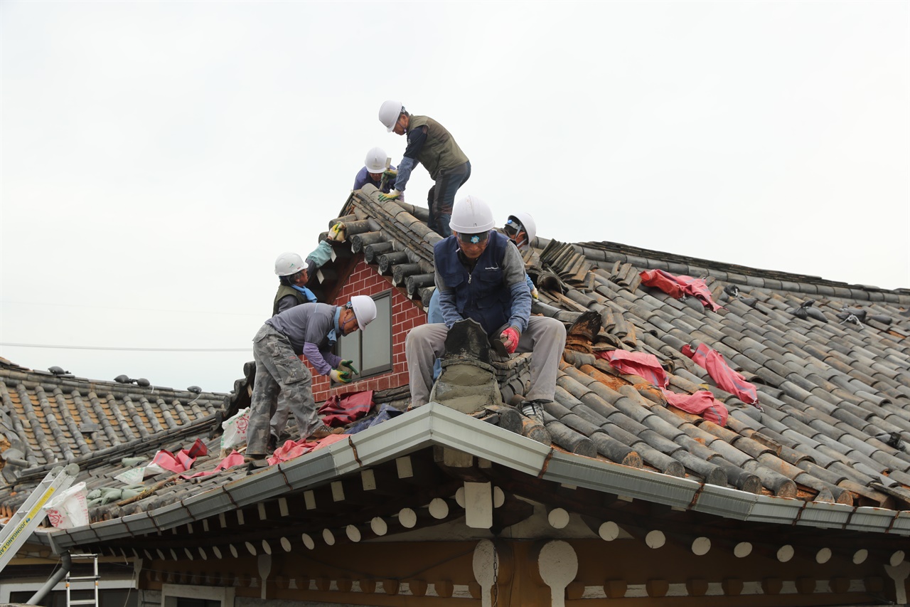 문화재 복구사업은 한국문화재돌봄협회의 주요 업무 중 하나다.
